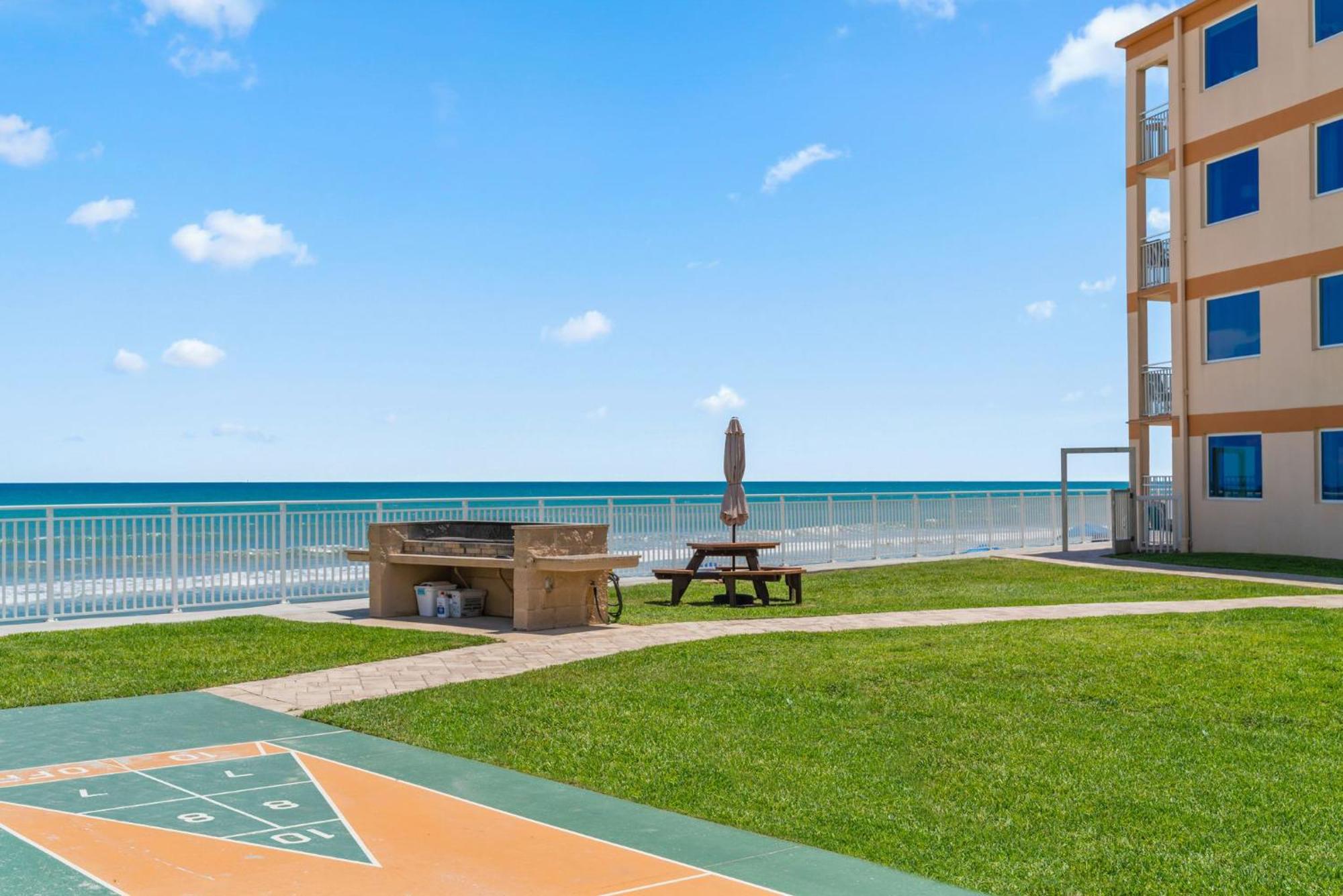 סאטלייט ביץ' Paradise Beach Club - Oceanfront And Penthouse מראה חיצוני תמונה